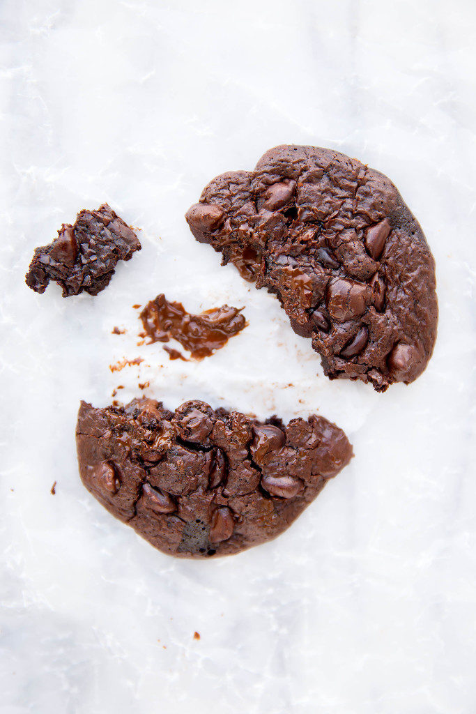 flourless chocolate cookie recipes