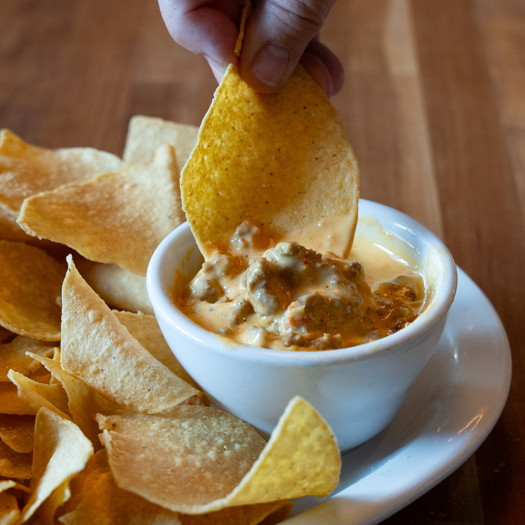 Cheddar's Scratch Kitchen chips and queso appetizer